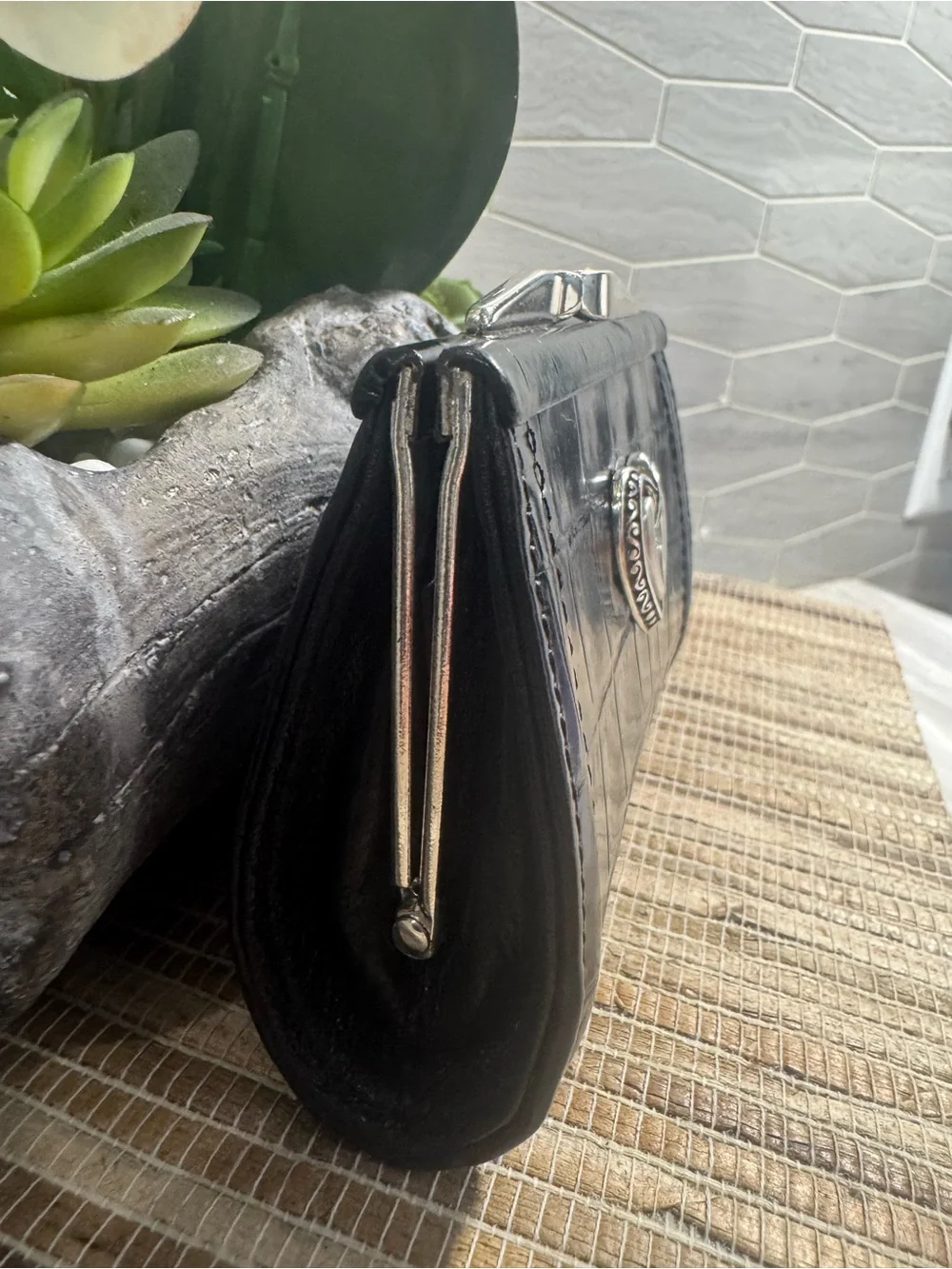 Like NEW Brighton Black Croc-Embossed Heart Silver Tone Clasp Small Purse